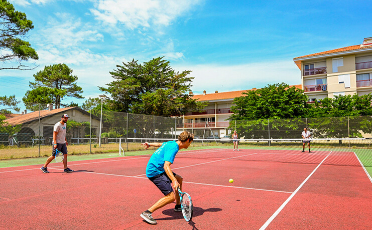 2024_slider_marina_landes_terrain_tennis-66749008.jpg